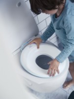 Детский горшок BabyBjorn Toilet Training Seat White (058025A) фото №2 — интернет-магазин Desire.md