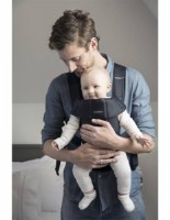 Marsupiu pentru copii BabyBjorn Mini Black (021056E1) imaginea #2 — magazin online Desire.md