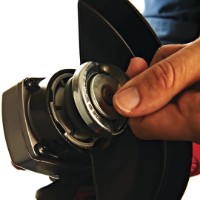 Углошлифовальная машина Milwaukee AGV 17-125 XE (4933432230) фото №2 — интернет-магазин Desire.md