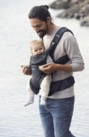 Marsupiu pentru copii BabyBjorn One Denim Blue Sprinkles (098079E1) imaginea #3 — magazin online Desire.md