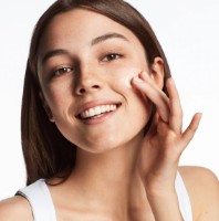 Лосьон для лица Clinique Dramatically Different Moisturizing Lotion+ with Pump 125ml фото №4 — интернет-магазин Desire.md