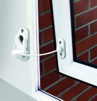 Блокиратор на окно DreamBaby Breezz-Guard (F928)  фото №4 — интернет-магазин Desire.md