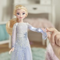 Păpușa Hasbro Frozen 2 Magical Discovery Elsa (E8569) imaginea #2 — magazin online Desire.md
