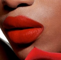 Ruj de buze Christian Dior Ultra Care Liquid 999 Bloom imaginea #3 — magazin online Desire.md