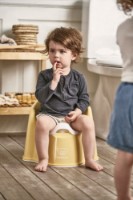 Oala-scaunel BabyBjorn Potty Chair Powder Yellow (055266A) imaginea #2 — magazin online Desire.md