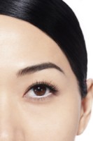 Creion pentru ochi Chanel Stylo Yeux Waterproof 949 Blanc Graphique imaginea #3 — magazin online Desire.md