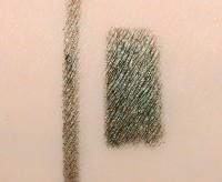 Creion pentru ochi Chanel Stylo Yeux Waterproof 951 Khaki Intense imaginea #2 — magazin online Desire.md