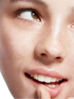 Бальзам для губ Clinique Moisture Surge Lip Hydro-Plump Treatment 10ml фото №3 — интернет-магазин Desire.md