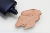 Fond de ten pentru față Estee Lauder Double Wear Maximum Cover Desert Beige 2N 30ml imaginea #3 — magazin online Desire.md