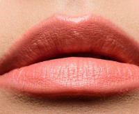 Ruj de buze Estee Lauder Pure Color Envy 545 Sweet Crush imaginea #4 — magazin online Desire.md