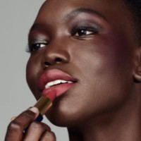 Ruj de buze Estee Lauder Pure Color Envy Matte Sculpting Lipstick 420 Rebellious Rose imaginea #3 — magazin online Desire.md