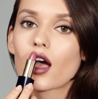 Ruj de buze Estee Lauder Pure Color Envy Sculpting 527 Tenacious imaginea #3 — magazin online Desire.md