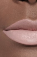 Карандаш для губ Chanel Le Crayon Levres 152 Clear фото №3 — интернет-магазин Desire.md