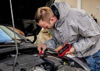 Зарядное устройство Einhell CE-BC 2 фото №3 — интернет-магазин Desire.md