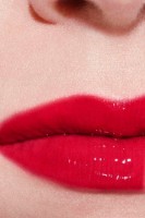 Luciu de buze Chanel Rouge Coco Gloss 824 Rouge Carmin imaginea #2 — magazin online Desire.md