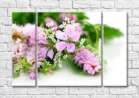 Картина Magic Color Bouquet of Pink wildflowers on a White background (500132)