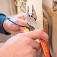 Плоскогубцы Stanley 0-84-002 фото №3 — интернет-магазин Desire.md