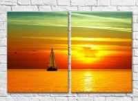 Pictură ArtPoster Sailing boat on the background of Yellow sunset (3453781)