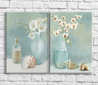 Картина ArtPoster White flowers in vases and seashells on a Pale/Blue background (3467842)