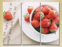 Pictură Magic Color Triptych Strawberries in a plate (2698651)