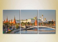 Картина Magic Color Triptych View of the Kremlin (2658433)