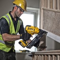 Нейлер DeWalt DCN650N фото №5 — интернет-магазин Desire.md