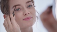 Гель для бровей Chanel Le Gel Sourcils 360 Blond фото №3 — интернет-магазин Desire.md