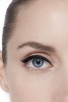 Подводка для глаз Chanel Le Liner de Chanel 512 Noir Profond фото №3 — интернет-магазин Desire.md