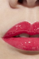 Luciu de buze Chanel Rouge Coco Gloss 738 Amuse-Bouche imaginea #3 — magazin online Desire.md
