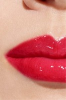 Luciu de buze Chanel Rouge Coco Gloss 784 Romance imaginea #3 — magazin online Desire.md