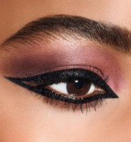 Тени для век Christian Dior 5 Couleurs Couture 689 Mitzah фото №2 — интернет-магазин Desire.md