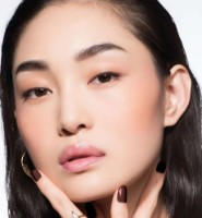 Румяна для лица Christian Dior Rouge Blush 136 Delicate Matte фото №2 — интернет-магазин Desire.md