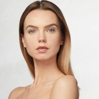 Тональный крем для лица Estee Lauder Double Wear Stay-in-Place Makeup SPF10 2W1 Dawn 30ml фото №3 — интернет-магазин Desire.md