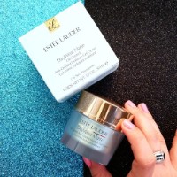 Cremă pentru față Estee Lauder Day Wear Matte Oil-Control Anti-Oxidant Moisture 50ml imaginea #4 — magazin online Desire.md