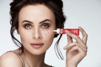Cremă din jurul ochilor Swiss Energy Moisture Eye Cream 15ml imaginea #3 — magazin online Desire.md