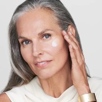 Крем для лица Estee Lauder Revitalizing Supreme + Bright Power Soft Cream 50ml фото №5 — интернет-магазин Desire.md