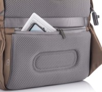 Rucsac pentru oraș XD Design Bobby Soft Brown (P705.796) imaginea #4 — magazin online Desire.md