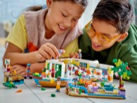 Set de construcție Lego Friends: Canal Houseboat (41702)