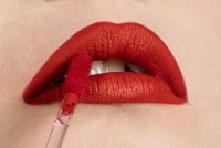 Помада для губ Golden Rose Longstay Liquid Matte 09 фото №2 — интернет-магазин Desire.md