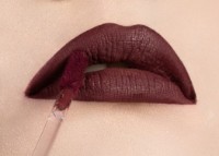 Помада для губ Golden Rose Longstay Liquid Matte 15 фото №2 — интернет-магазин Desire.md