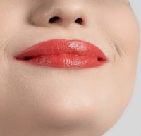 Ruj de buze Golden Rose Satin Lipstick 08 imaginea #2 — magazin online Desire.md