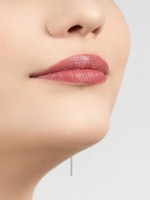 Ruj de buze Golden Rose Velvet Matte 02 imaginea #2 — magazin online Desire.md