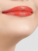 Ruj de buze Golden Rose Velvet Matte 05 imaginea #2 — magazin online Desire.md