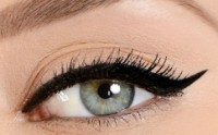 Eyeliner pentru ochi Pupa Vamp! Definition Liner 100 Extra Black