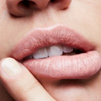 Ruj de buze MAC Cremesheen Lipstick Creme d' Nude