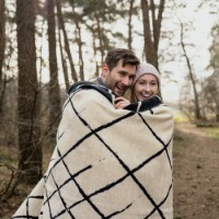 Плед IBENA Jacquard Palin 150x200cm Black/Beige фото №5 — интернет-магазин Desire.md