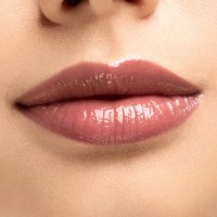 Luciu de buze Clinique Pop Plush Lipgloss 02 Chiffon Pop