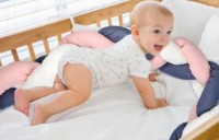Protectie laterala pentru patut BabyJem Pink (670)