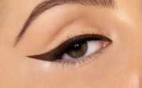 Eyeliner pentru ochi Pupa Skinny Liner 002 Brown imaginea #2 — magazin online Desire.md