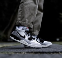 Кроссовки мужские Nike Air Jordan Legacy 312 Low Black/Valor Blue/University Red/Wolf Gray, s.42 фото №10 — интернет-магазин Desire.md